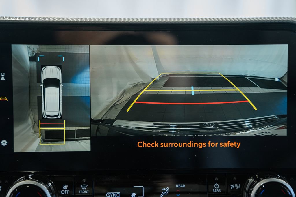 New 2026 Toyota Highlander Platinum image 49