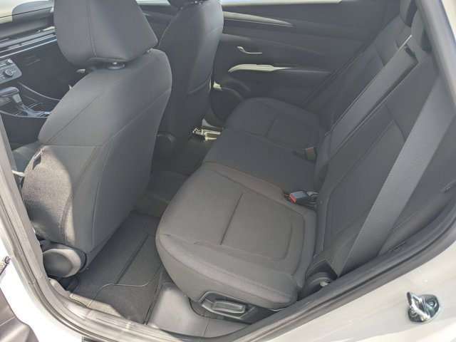 Used 2025 Hyundai Tucson SE image 17
