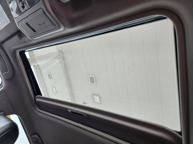 Certified 2024 Nissan Frontier SL w/ Technology Package image 28