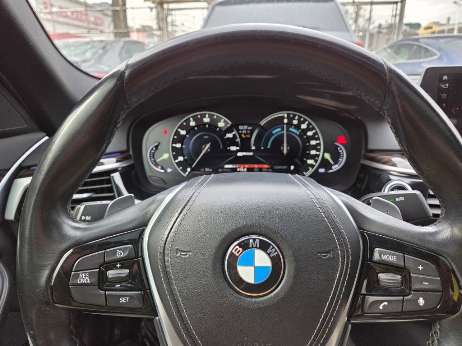 Used 2018 BMW 530e image 11