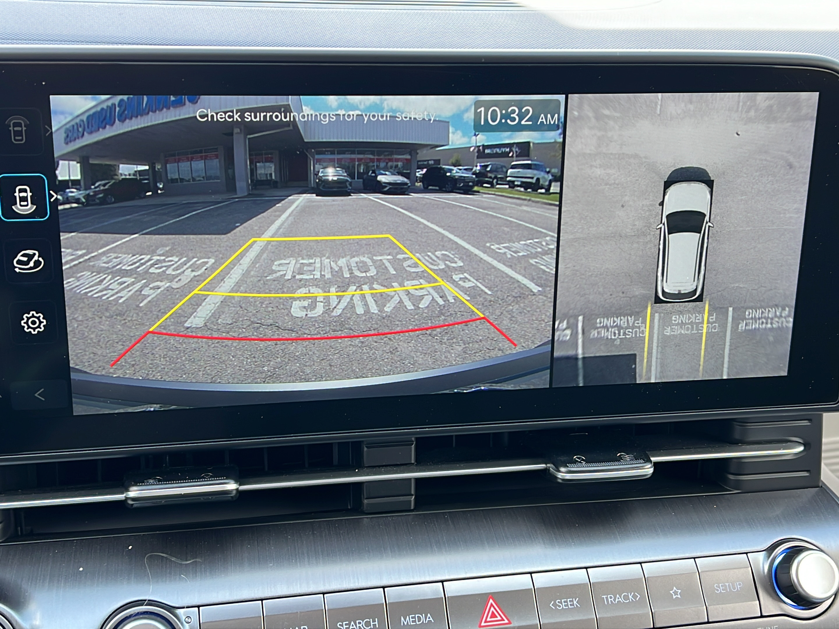 Certified 2025 Hyundai Kona Limited FWD image 17