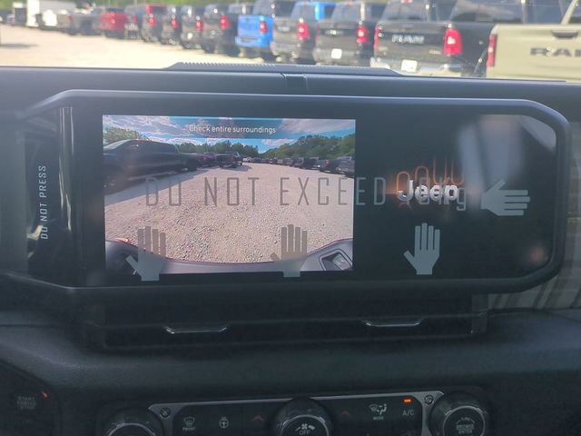 New 2026 Jeep Gladiator Sport AWD/4WD image 23