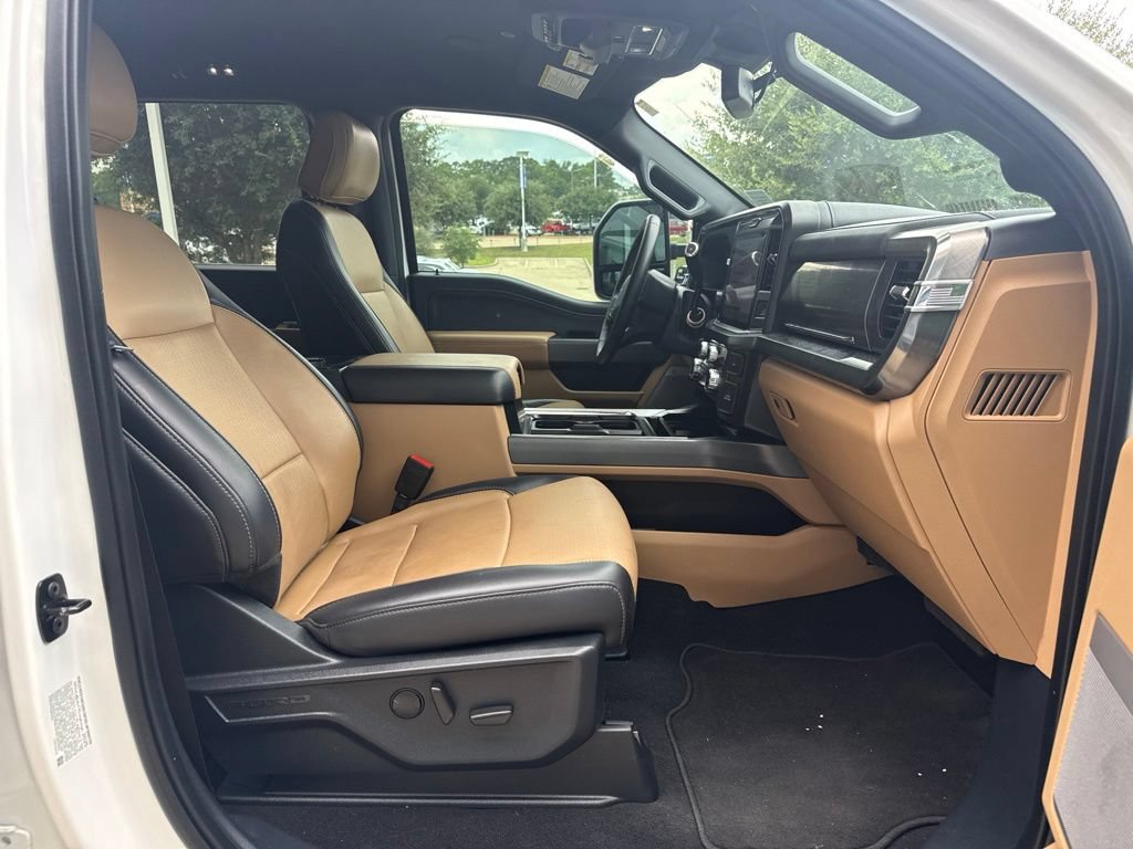 Used 2025 Ford F450 Lariat w/ Lariat Ultimate Package AWD/4WD image 11