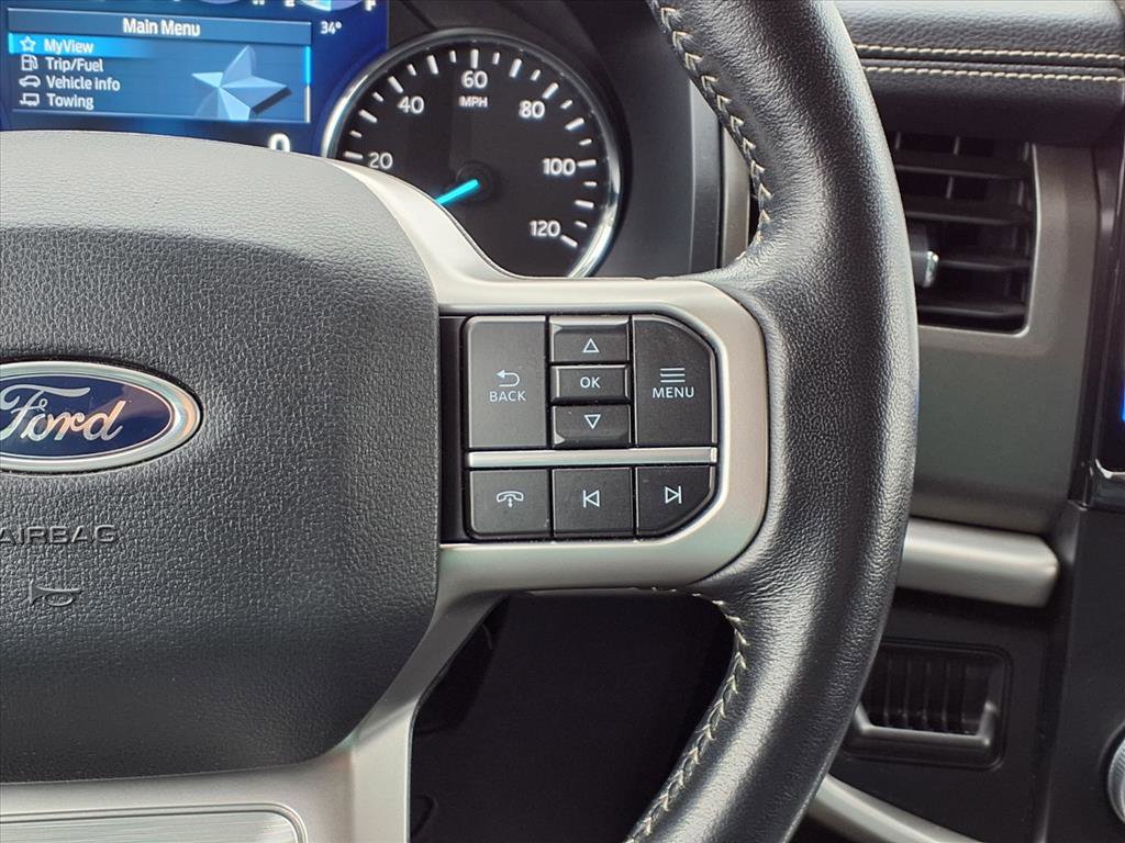 Used 2024 Ford Expedition XLT image 19