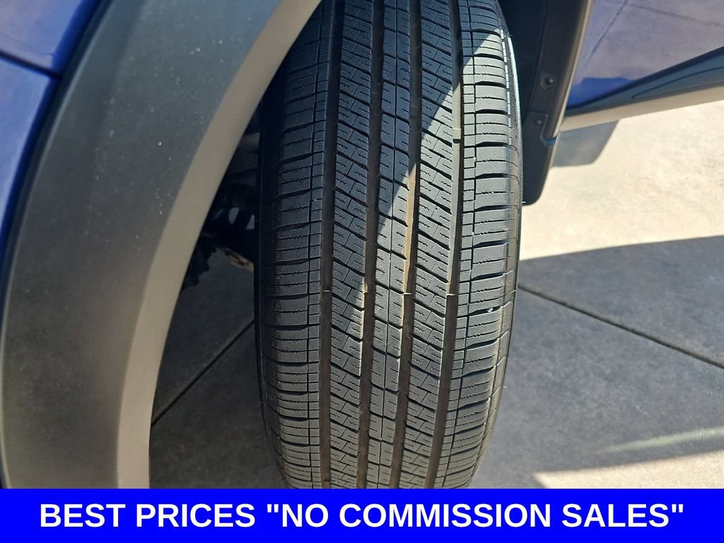 Used 2023 Nissan Rogue SV FWD image 33
