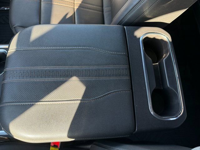 Used 2024 Chevrolet Silverado 1500 High Country w/ Technology Package image 20