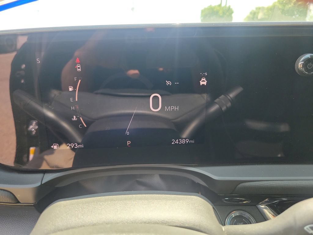 Used 2025 Buick Envista Sport Touring FWD image 24