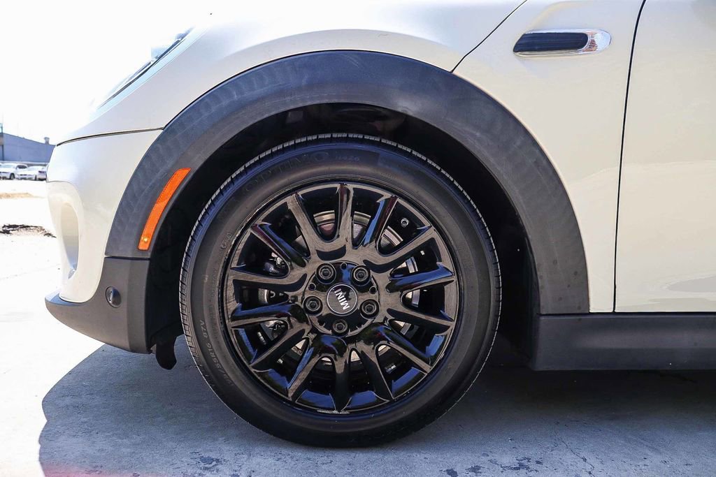 Used 2020 MINI Cooper 2-Door Hardtop FWD image 15