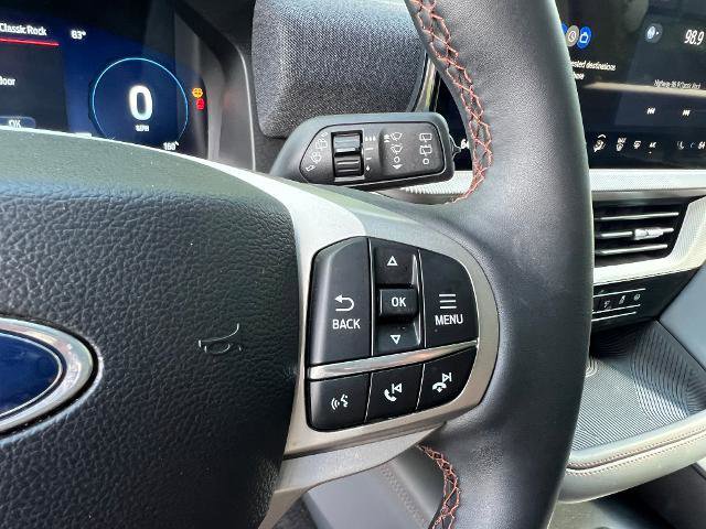Used 2025 Ford Explorer Active image 13