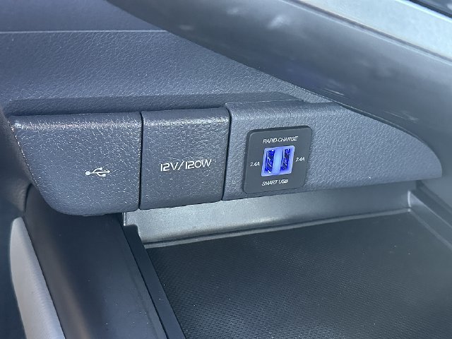 Used 2024 Toyota Camry LE FWD image 32
