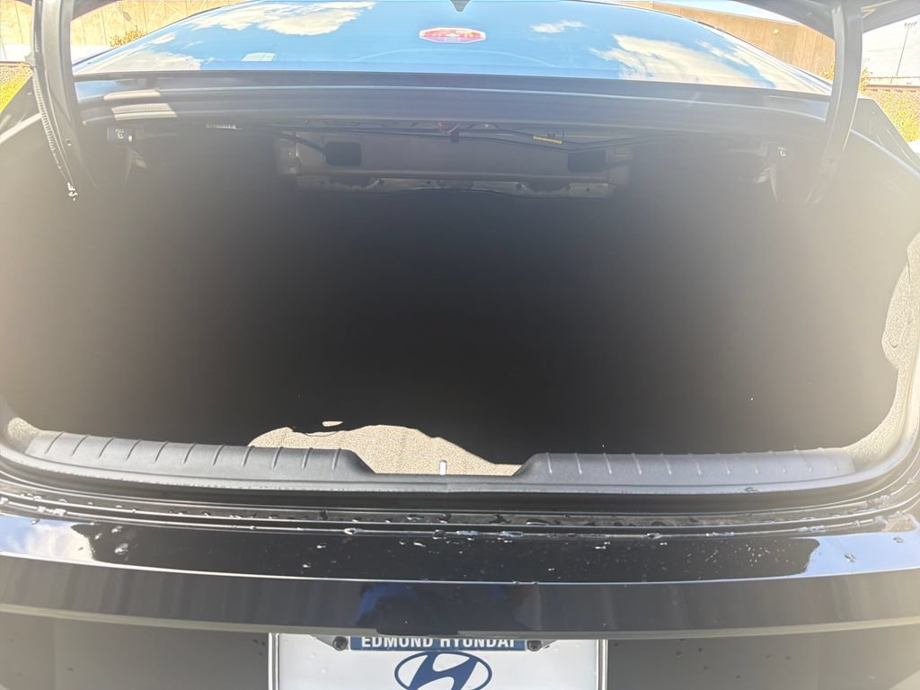 New 2026 Hyundai Elantra SE FWD image 31