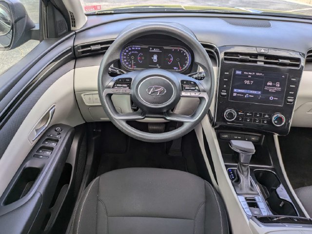 Used 2023 Hyundai Tucson SEL FWD image 17