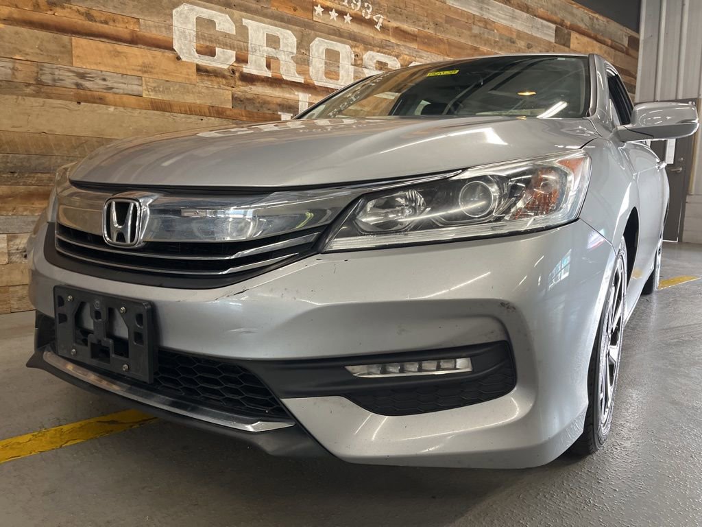 Used 2016 Honda Accord EX image 10