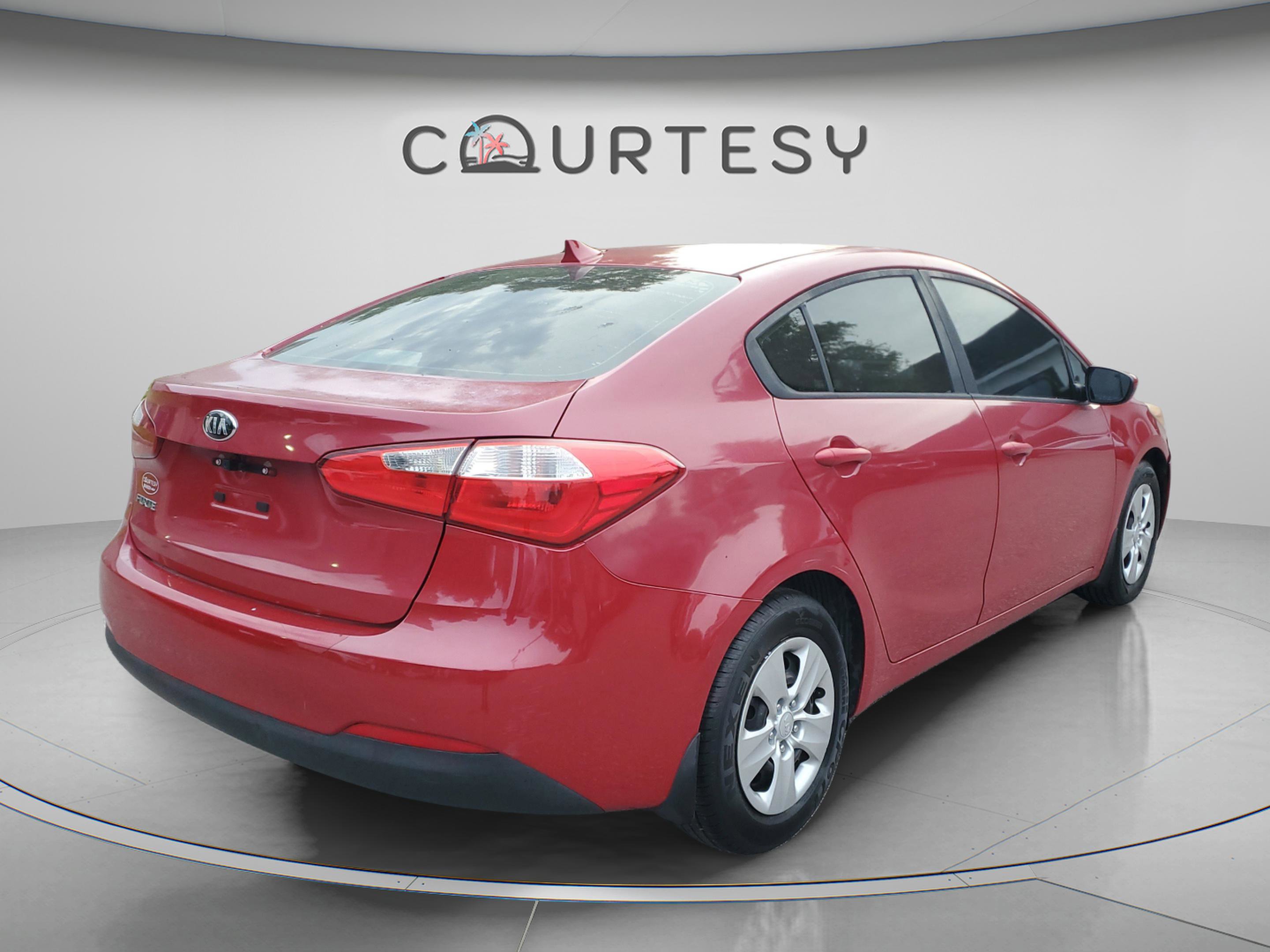Used 2016 Kia Forte LX FWD image 3
