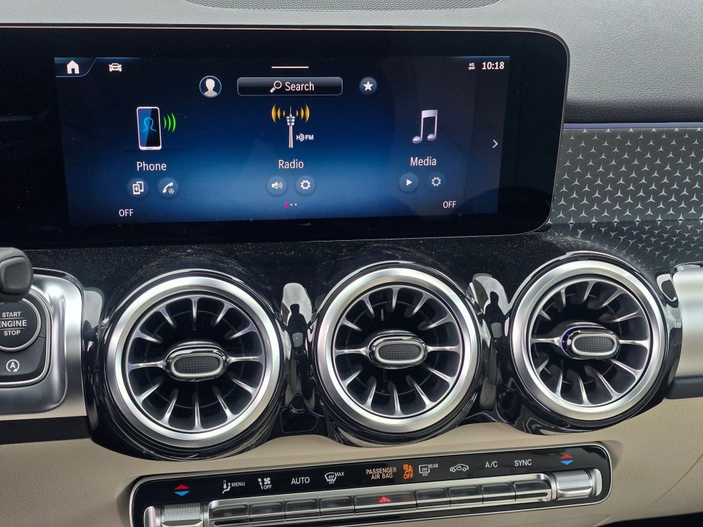 New 2026 Mercedes-Benz GLB 250 4MATIC image 14