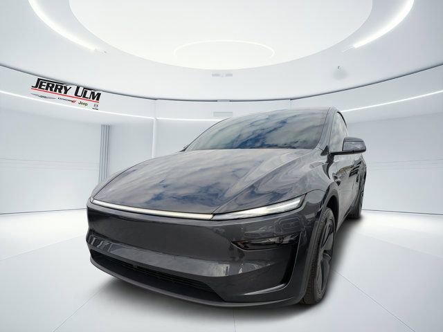 Used 2026 Tesla Model Y 2WD image 6