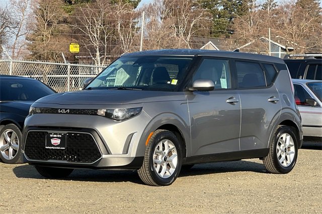Used 2024 Kia Soul LX w/ Option Group 015 image 11