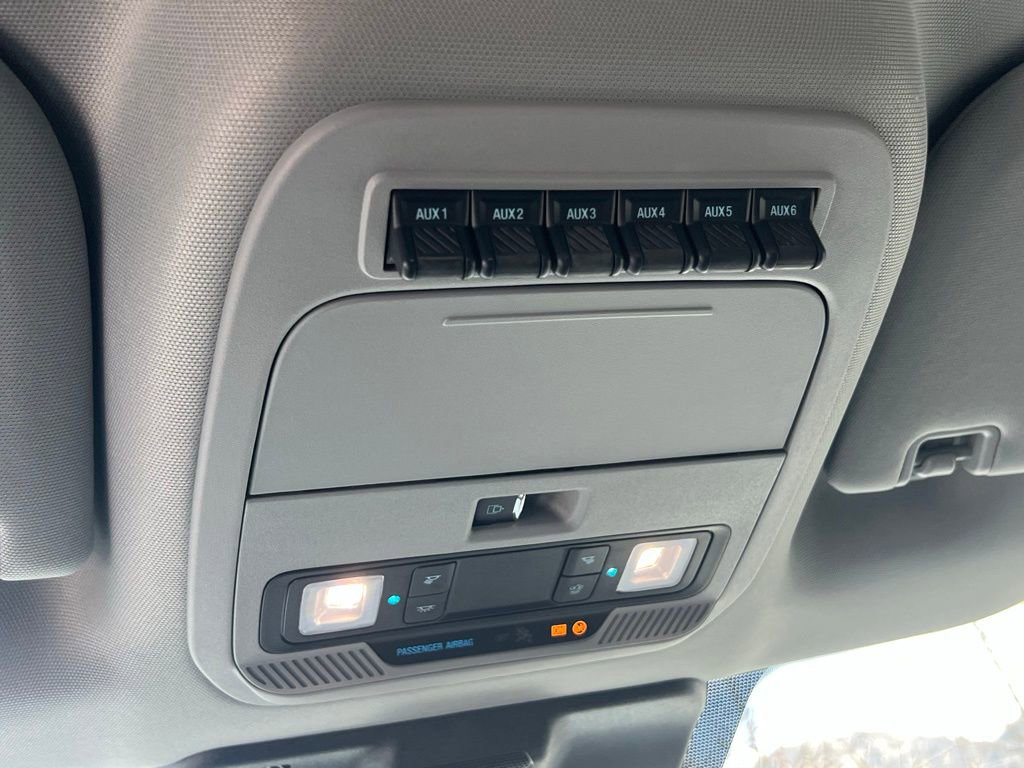 Used 2025 Ford F450 XL w/ XL Chrome Package image 32