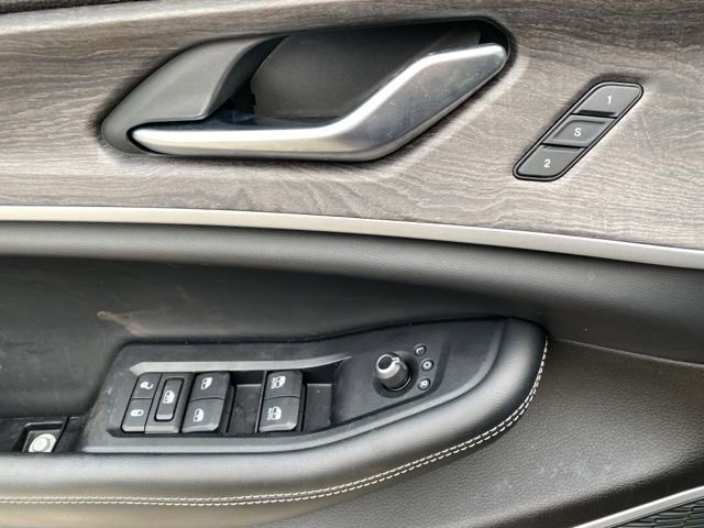 Used 2021 Jeep Grand Cherokee L Limited image 17