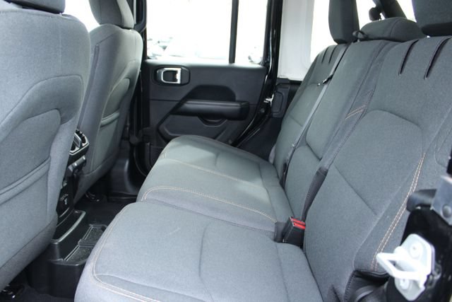 Used 2024 Jeep Wrangler Unlimited Sahara AWD/4WD image 39