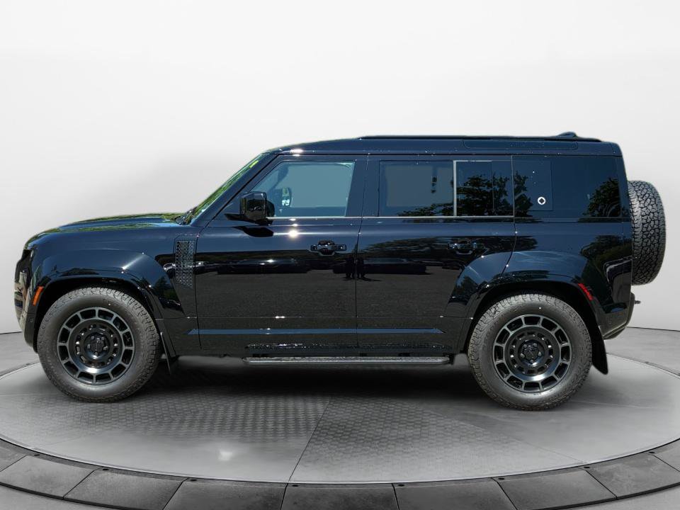 New 2026 Land Rover Defender 110 OCTA AWD/4WD image 4