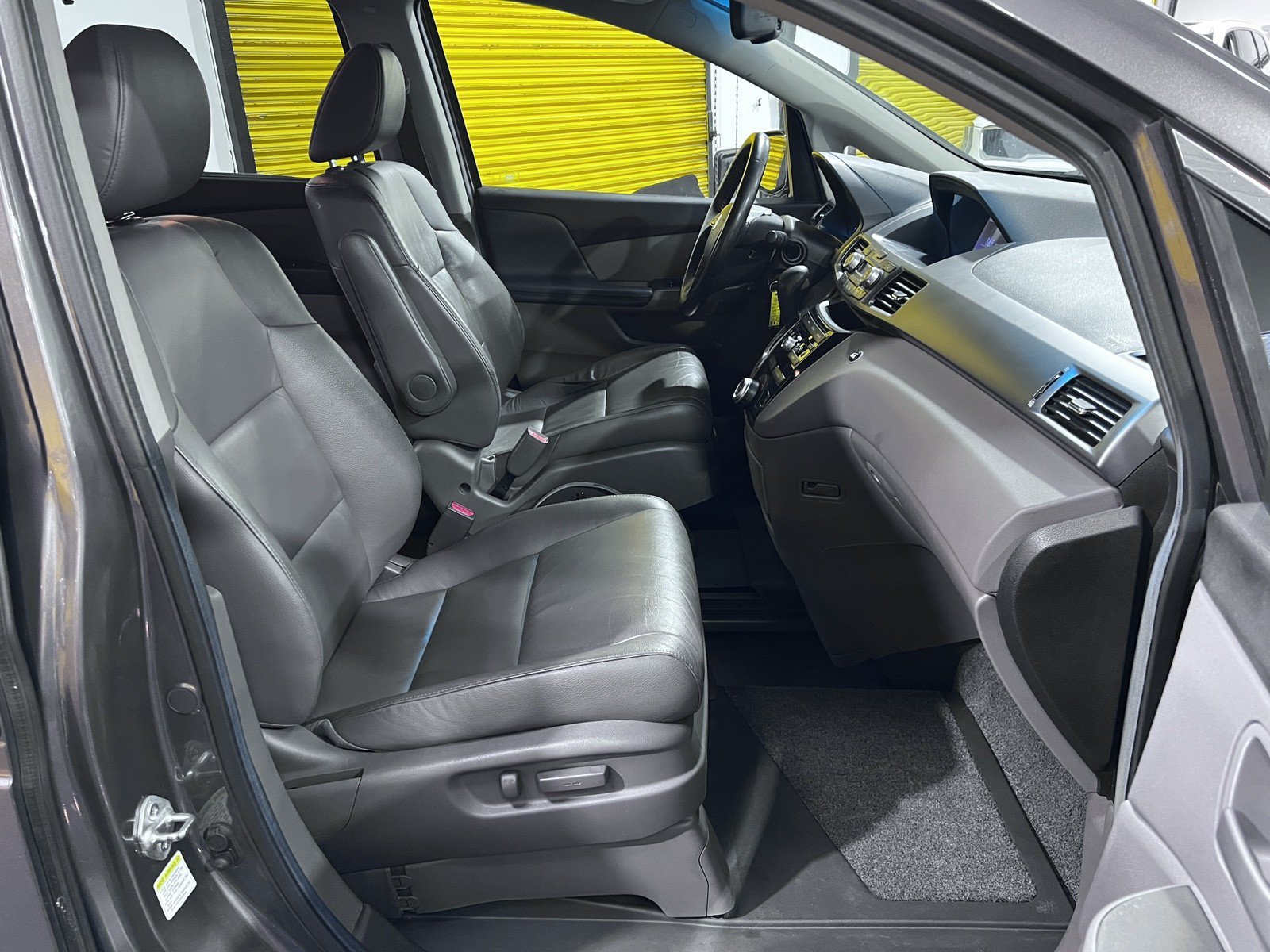 Used 2011 Honda Odyssey EX-L image 17