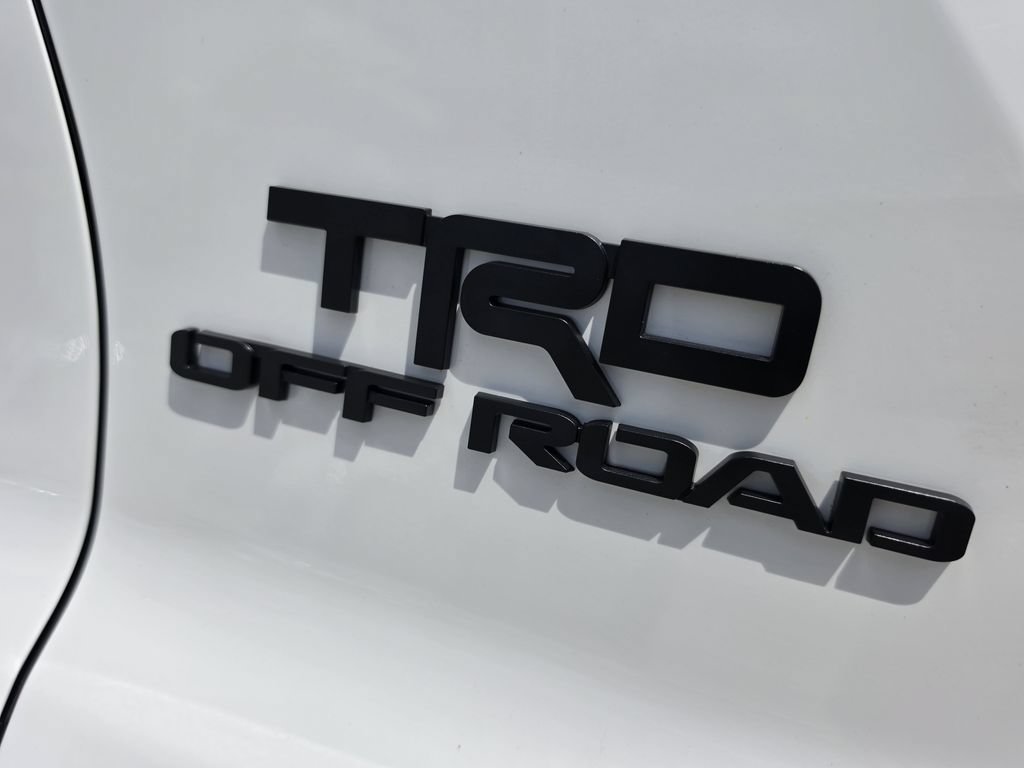 Used 2025 Toyota 4Runner TRD Off-Road Premium AWD/4WD image 36