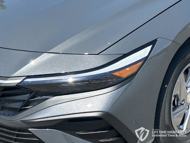 New 2026 Hyundai Elantra SE FWD image 9