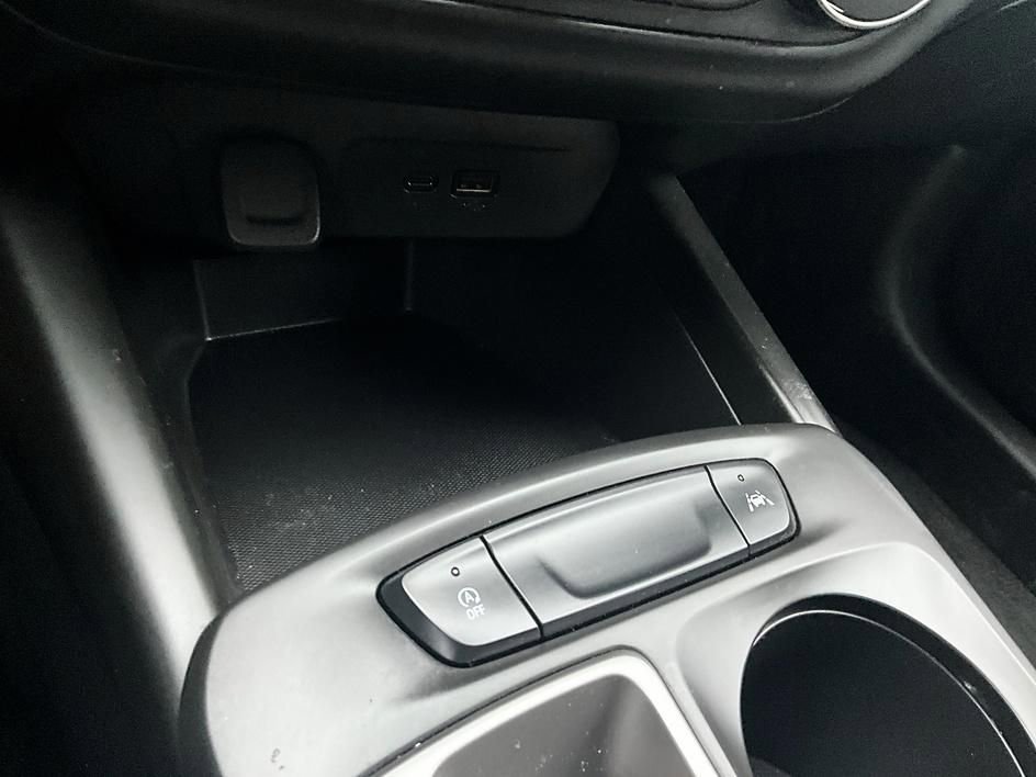 Used 2024 Chevrolet Trax RS image 21