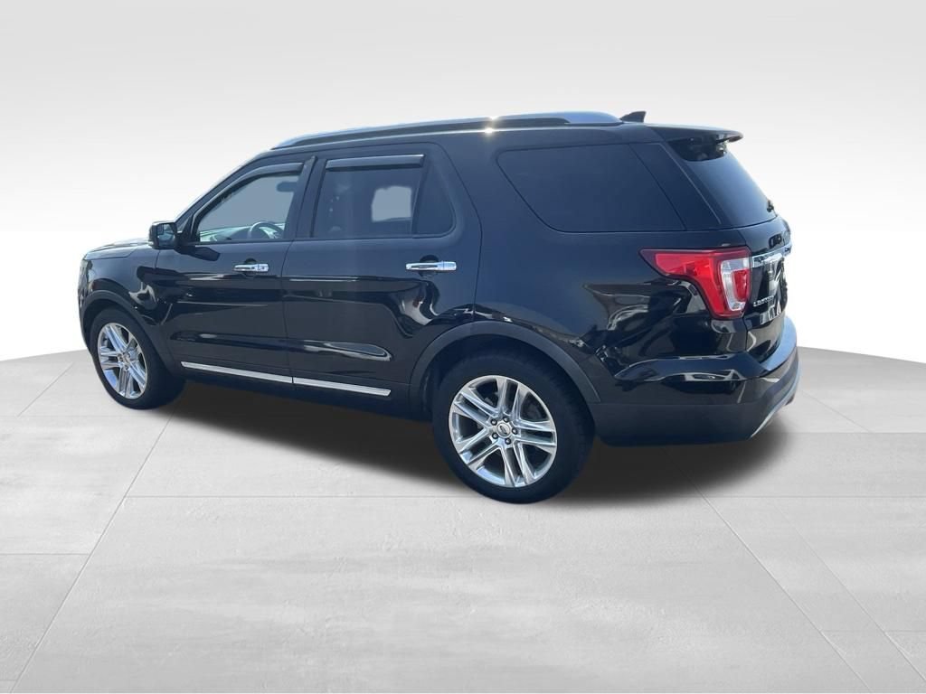 Used 2017 Ford Explorer Limited FWD image 9