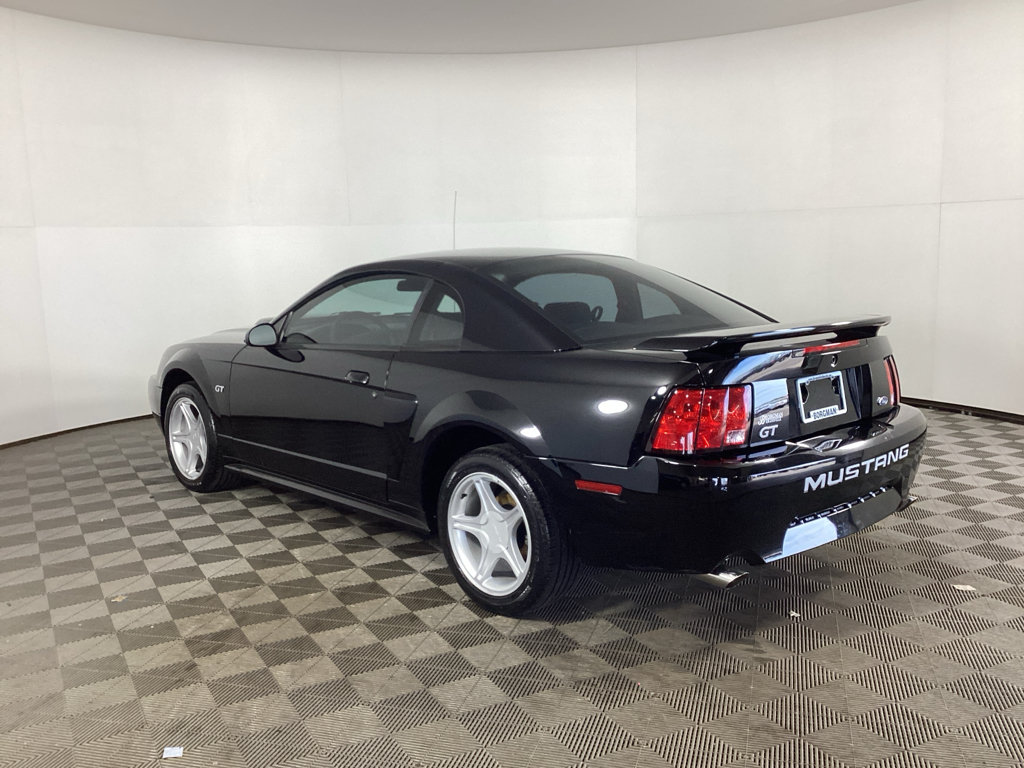 Used 2001 Ford Mustang GT RWD image 4