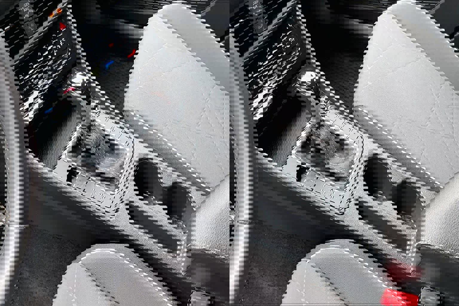 Used 2025 Volkswagen Jetta Sport image 16