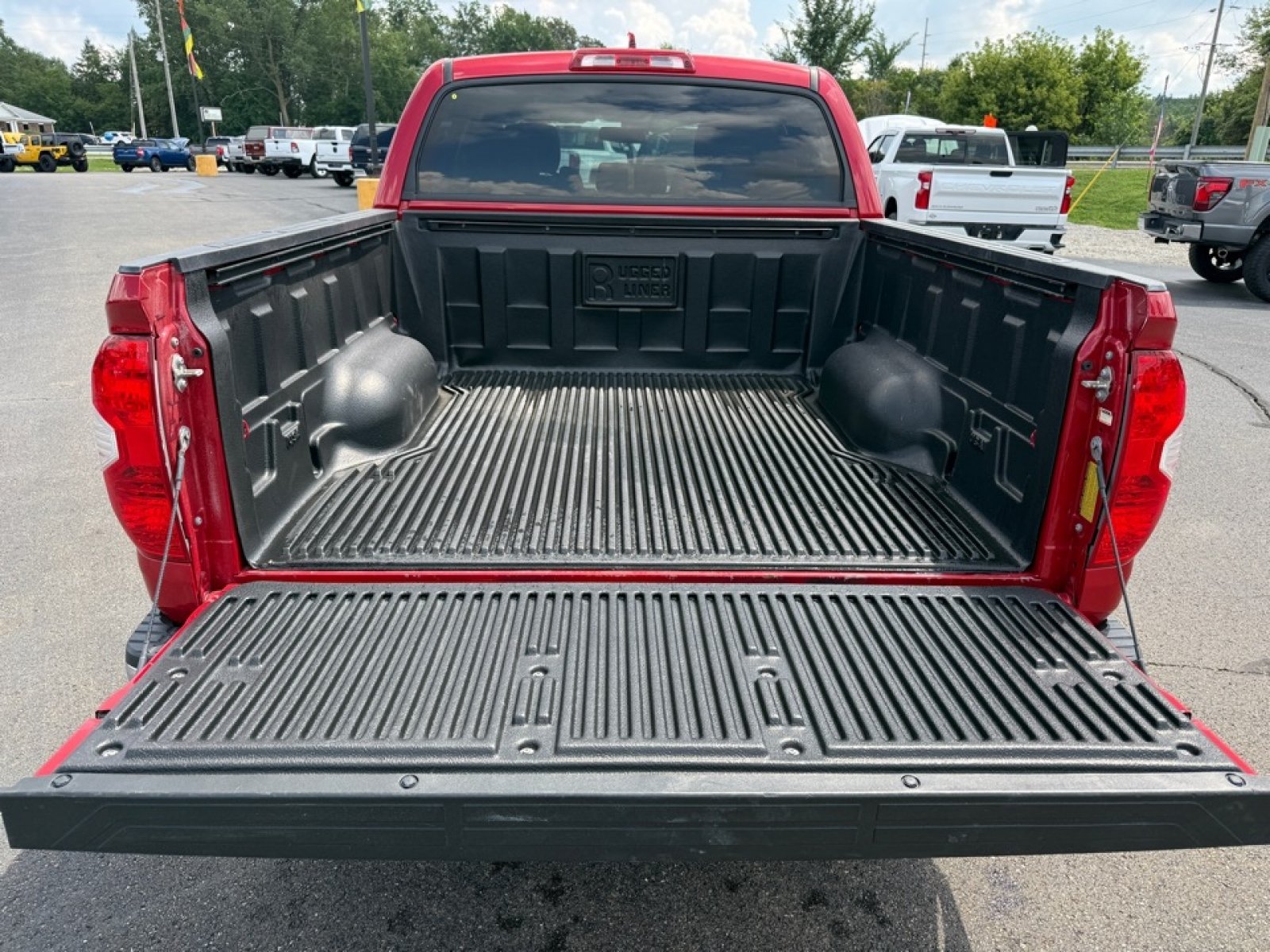 Used 2021 Toyota Tundra SR5 AWD/4WD image 38