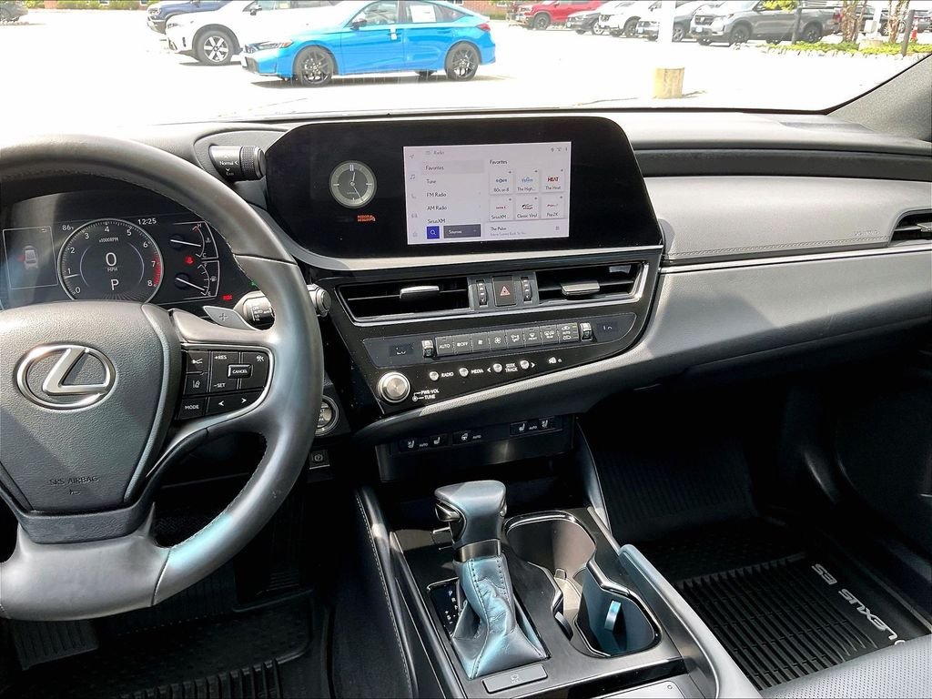 Used 2024 Lexus ES 350 w/ Premium Package FWD image 17
