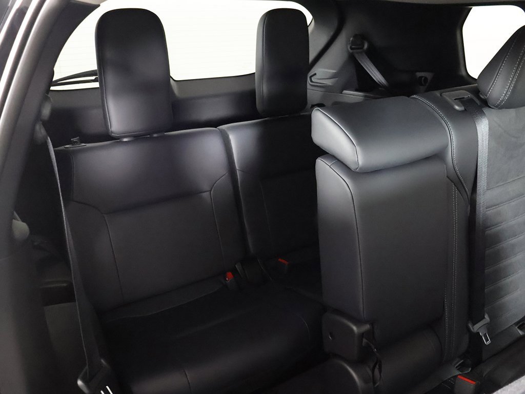 New 2025 Mitsubishi Outlander SE image 38