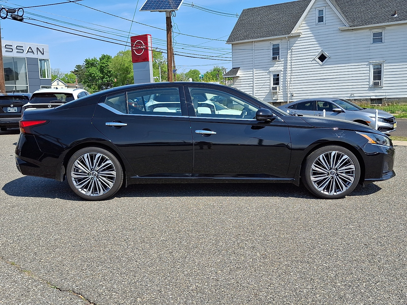 Certified 2023 Nissan Altima 2.5 SL FWD image 7