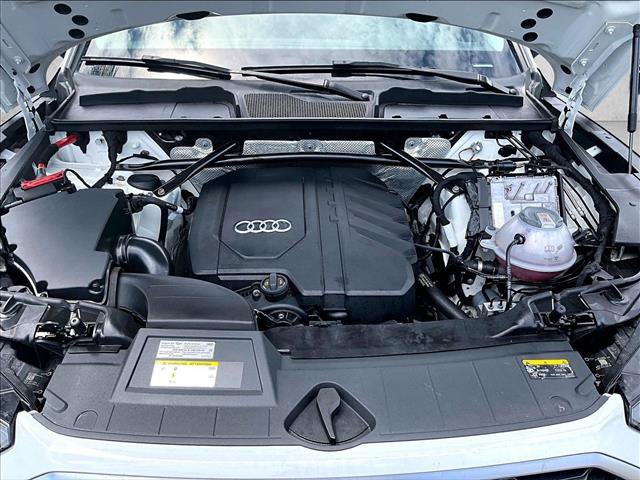 Used 2022 Audi Q5 2.0T Premium Plus w/ Premium Plus Package AWD/4WD image 11