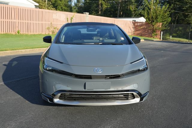 Used 2026 Toyota Prius Plug-In Hybrid FWD image 2