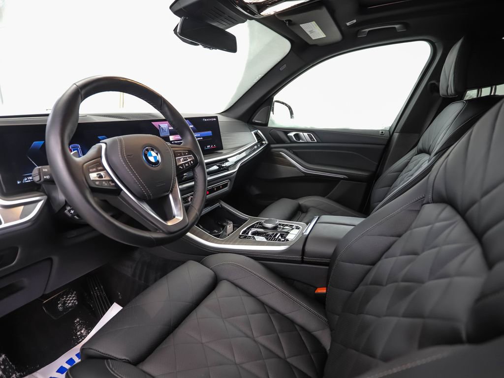 Certified 2025 BMW X5 xDrive50e image 10