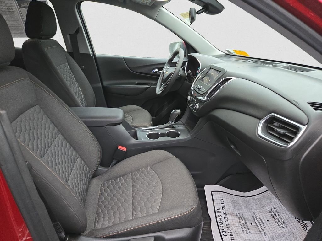 Used 2020 Chevrolet Equinox LT w/ LPO, Floor Liner Package image 17