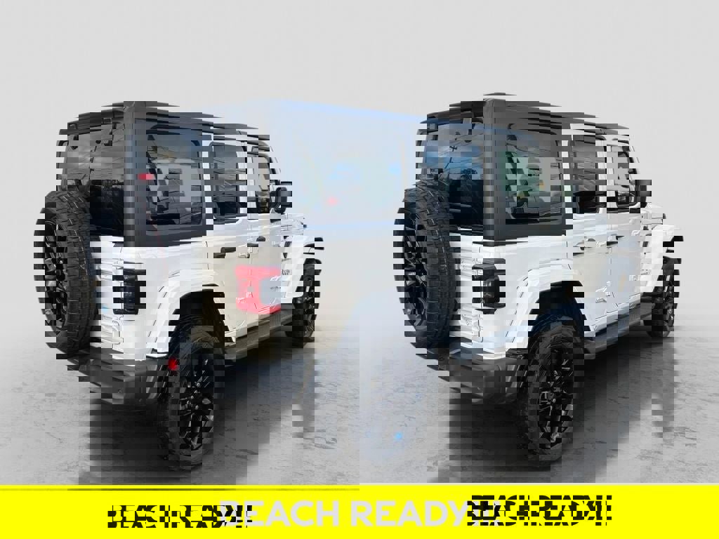 Used 2022 Jeep Wrangler Unlimited Sahara w/ Safety Group image 5