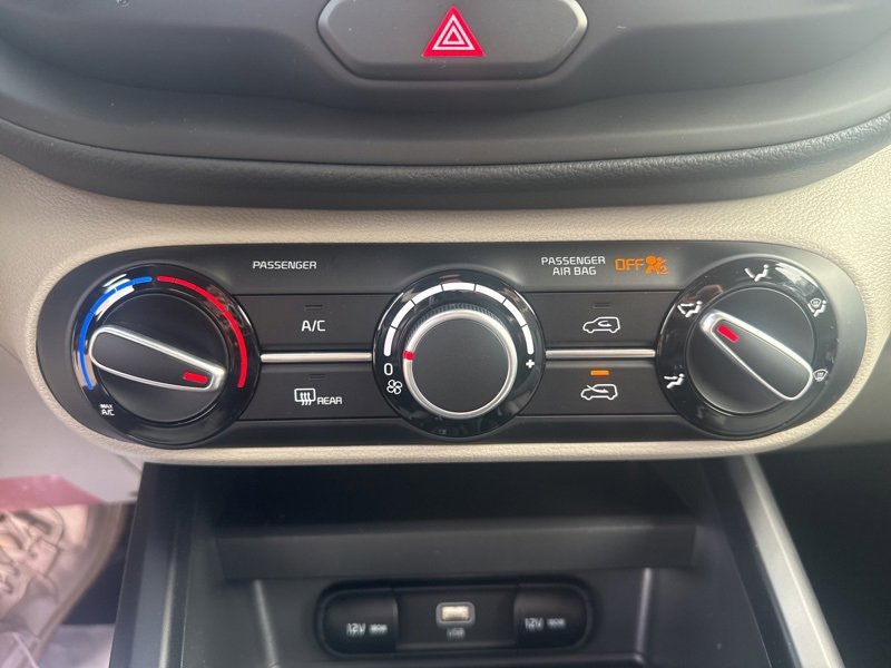 New 2025 Kia Soul LX w/ LX Technology Package image 31