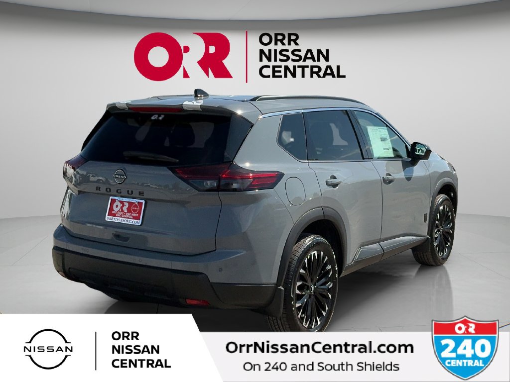 New 2027 Nissan Rogue Dark Armor FWD image 5