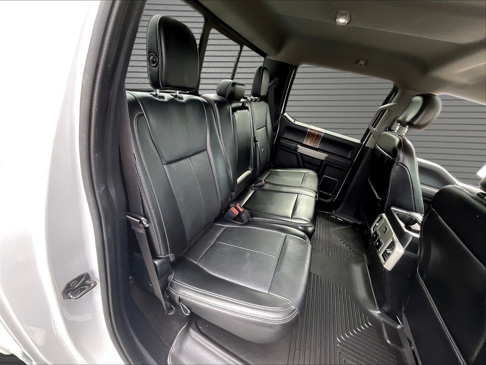 Used 2019 Ford F150 Lariat w/ Trailer Tow Package RWD image 23