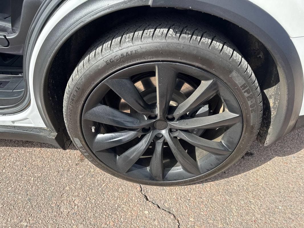 Used 2020 Tesla Model X Long Range AWD/4WD image 18