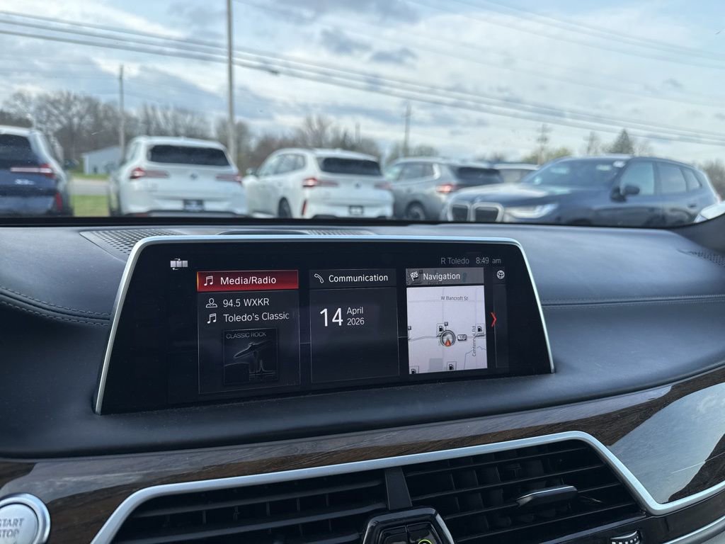 Used 2018 BMW 750i xDrive AWD/4WD image 17