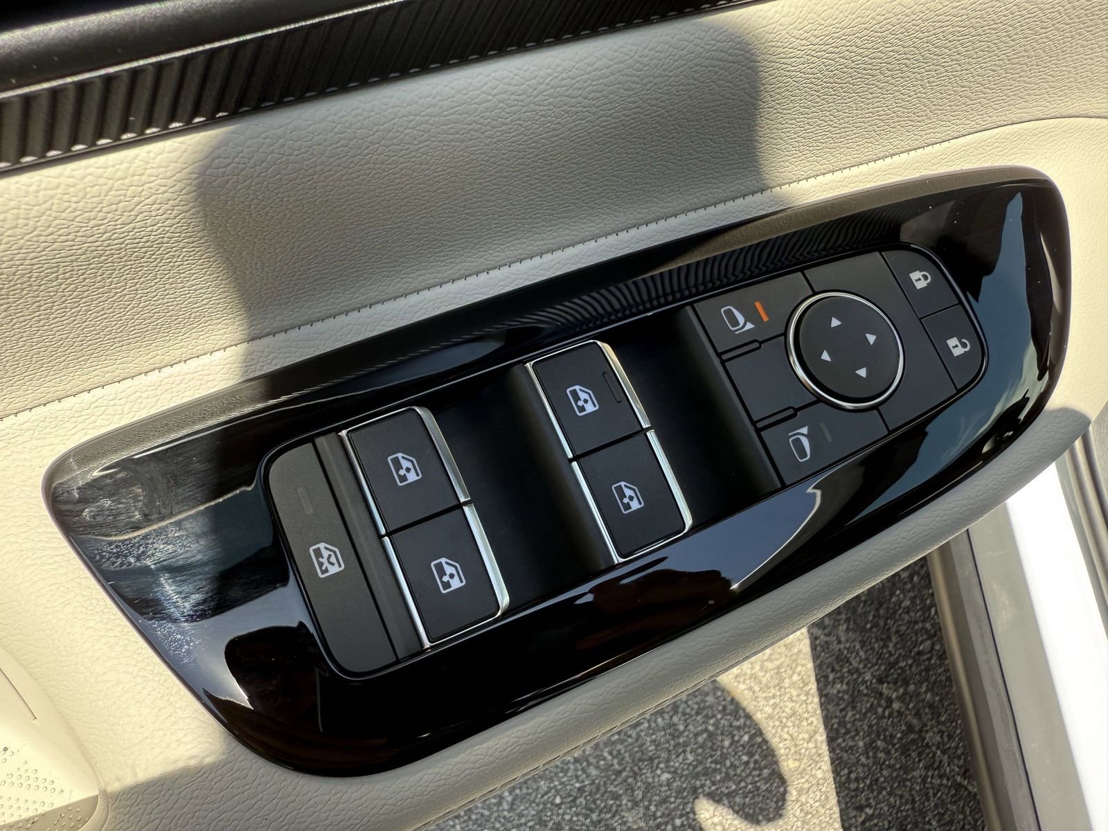 New 2025 Nissan Murano SV AWD/4WD image 19