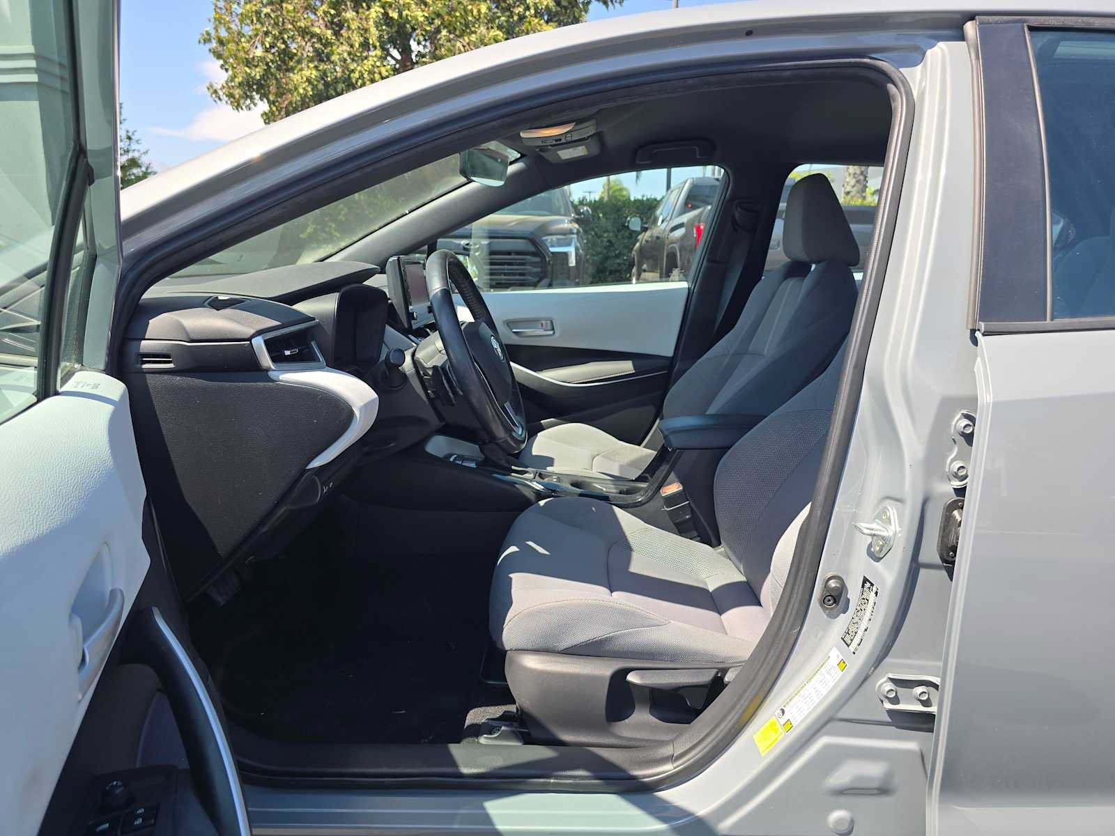 Used 2022 Toyota Corolla SE w/ Carpet Mat Package (TMS) FWD image 20