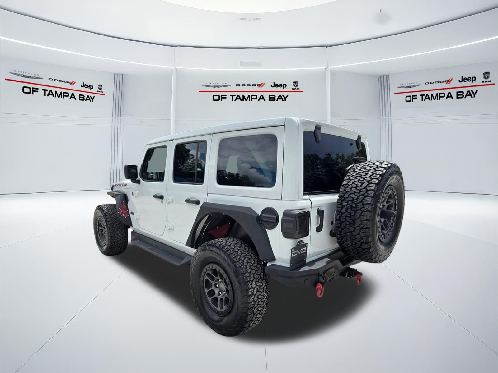 Used 2022 Jeep Wrangler Unlimited Rubicon w/ Xtreme Recon 35" Tire Package AWD/4WD image 4
