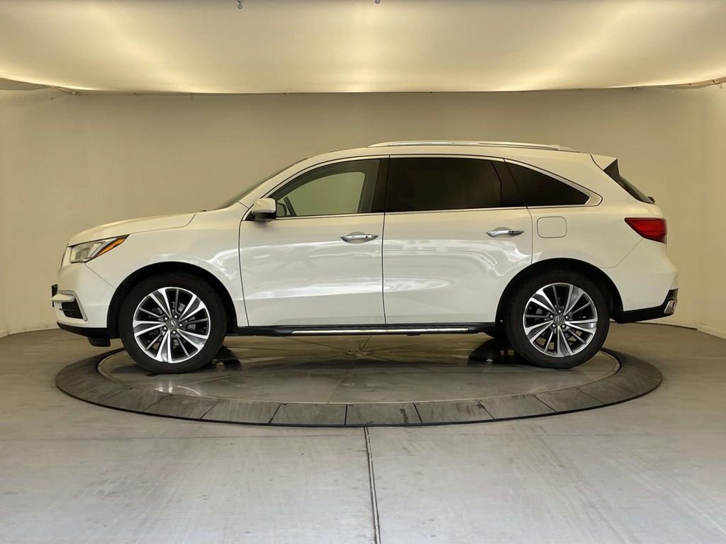 Used 2017 Acura MDX SH-AWD w/ Tech & Entertainment image 2